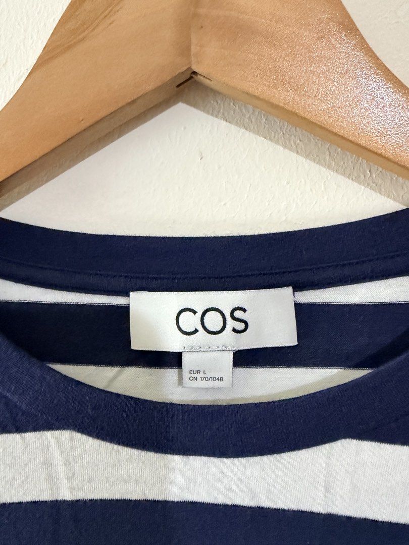 COS Slim-Fit Long-Sleeve Top (Category: Longsleeves) located in Pasig City. Submitted by shopsmart.mnl (Listing ID 1460464019, Image 3). Description: Excellent condition Worn twice 94% Cotton, 6% Elastane.