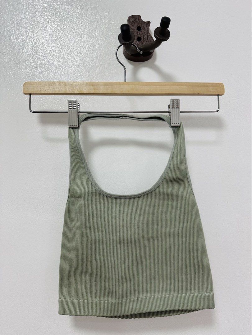 Cotton On Green Halter Top (Category: Sleeveless) located in Paranaque City. Submitted by kokoclosets (Listing ID 1460472685, Image 1). Description: Used twice only!.