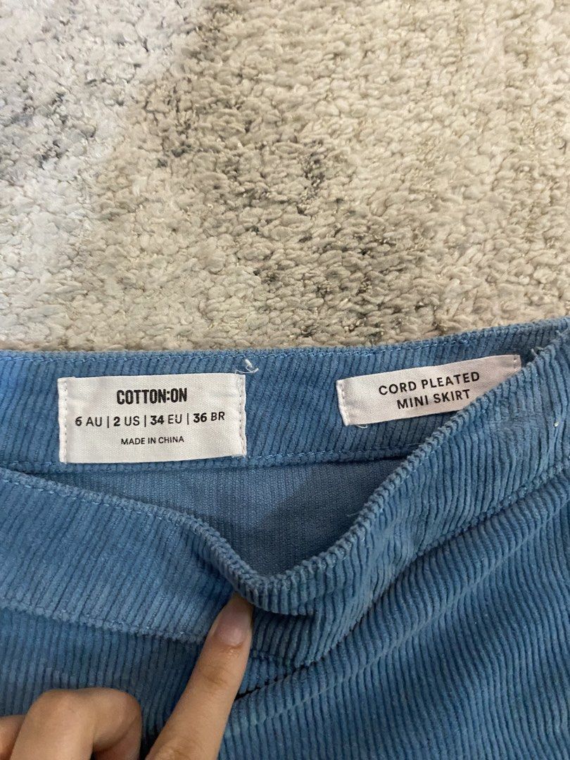 Cotton on pleated denim skirt (Category: Skirts) located in Quezon City. Submitted by asztn (Listing ID 1460468433, Image 2). Description: Cotton on pleated denim skirt Short.