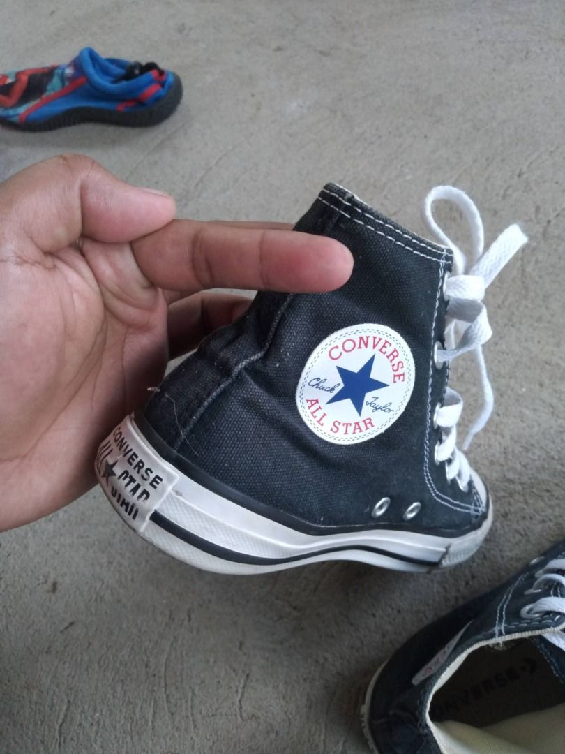 Coverse All Star shoes size 33 (Category: Sneakers) located in Caloocan City. Submitted by janinamayeth (Listing ID 1460444072, Image 1). Description: 3 colors available Red, Dark Blue and black 750 each.