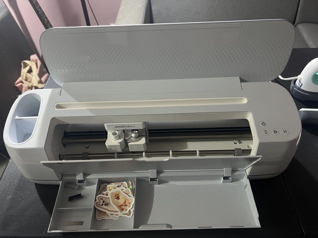 Cricut Machine (Category: Other Home Appliances) located in Caloocan City. Submitted by jes1412671 (Listing ID 1460492959, Image 2). Description: Cricut Maker 3 seldom used like new condition. With a lot of freebies.