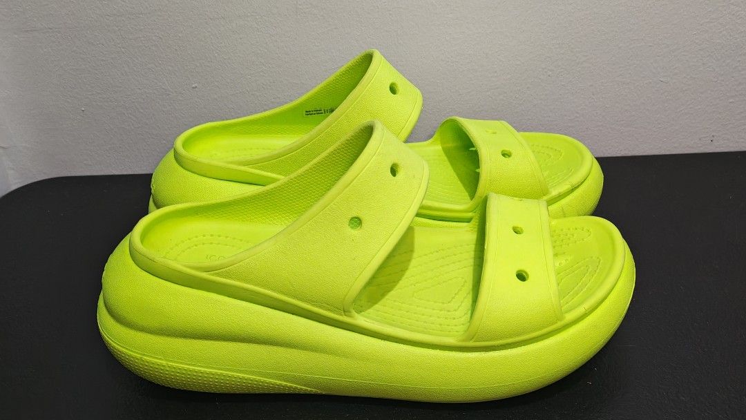 Crocs Classic Crush Sandals (Category: Flats & Sandals) located in Manila. Submitted by chubbychic553 (Listing ID 1460475288, Image 3). Description: PRELOVED Crocs classic Crush sandals size Uk7 Us9 color: Lime green sandals Made in Vietnam Php 1500 mode of payment gcash BDO paymaya location Tayuman Manila shipping via LBC, J&T or lalamove no cod no cop can do video call for legitimacy .