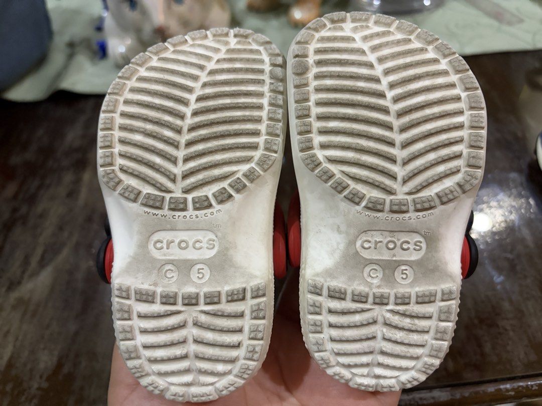 Crocs Disney Mickey Mouse Minnie Mouse Daisy Duck Pluto (Category: Babies & Kids Fashion) located in Manila. Submitted by isabella.0927 (Listing ID 1460465042, Image 3). Description: .