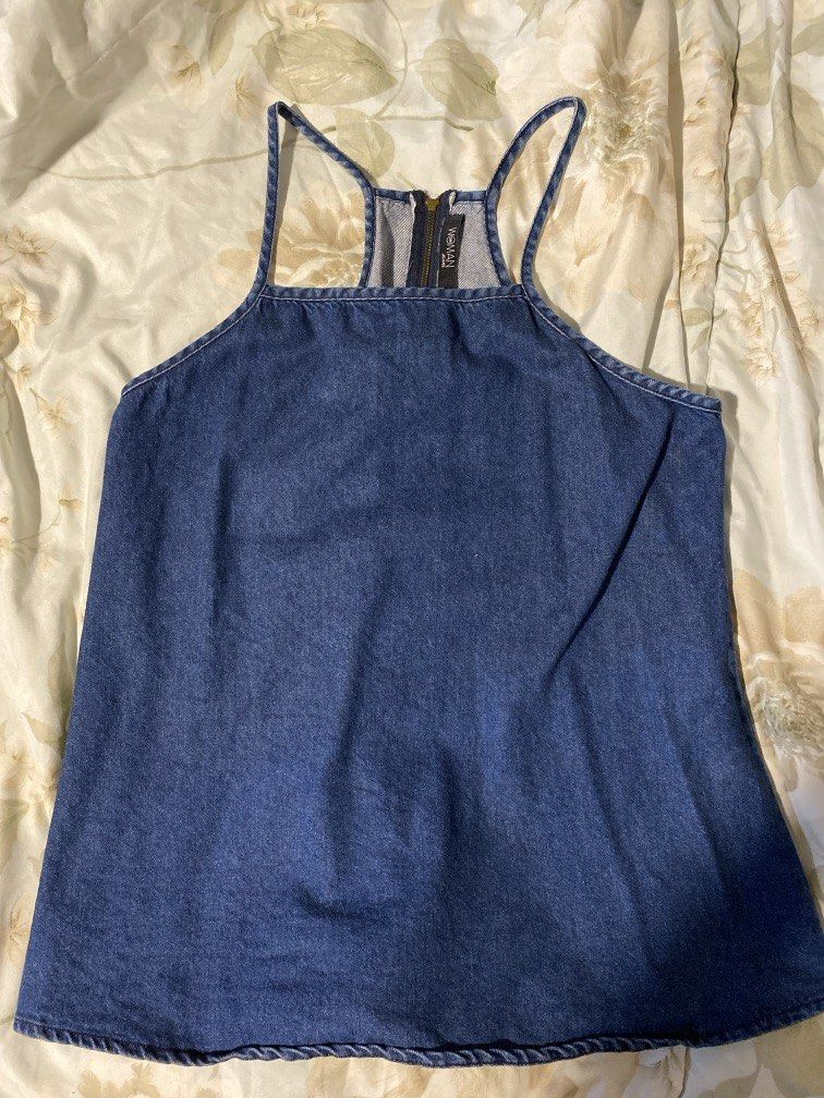 cute denim top (Category: Sleeveless) located in Manila. Submitted by jjongkives (Listing ID 1460469659, Image 1). Description: tag says xl but can fit medium-large barely used .