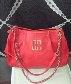(Category: ) located in . Submitted by affordabags_cd (Listing ID 1460425285, Image 1). Description: .
