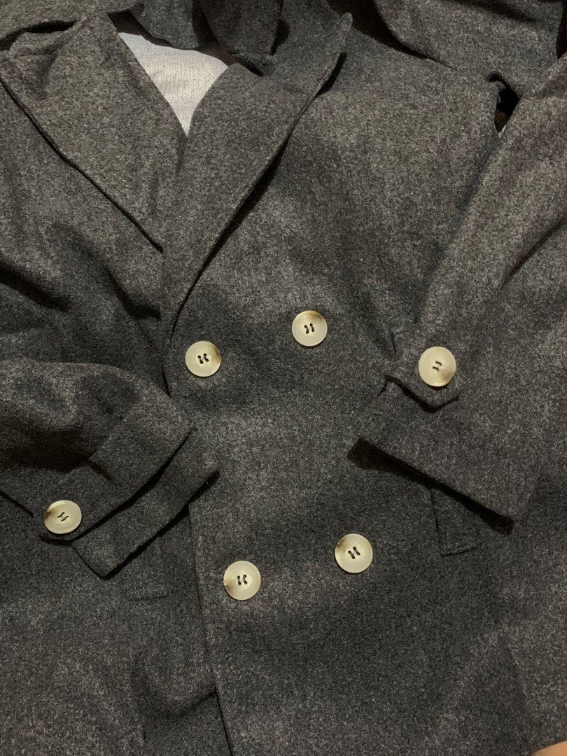 DARK GREY TRENCH COAT (Category: Coats, Jackets and Outerwear) located in Taguig. Submitted by jane.klosette (Listing ID 1460420511, Image 2). Description: BRANDNEW - wool fabric - high quality Delivery via Lalamove, payment first. 📍 Taguig.
