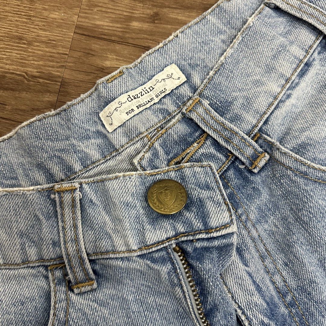 Dazzlin denim shorts (Category: Shorts) located in Bulacan. Submitted by itemsbyjj (Listing ID 1460430276, Image 3). Description: .