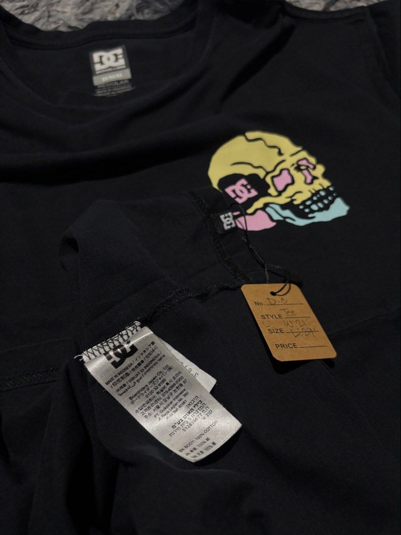 DC SKATEBOARDING (Category: Activewear) located in Legazpi City. Submitted by thesource052 (Listing ID 1460492887, Image 3). Description: DC SKATEBOARDING LARGE WIDTH:21” LEngth: 29” Good as new 600. Not thrifted..