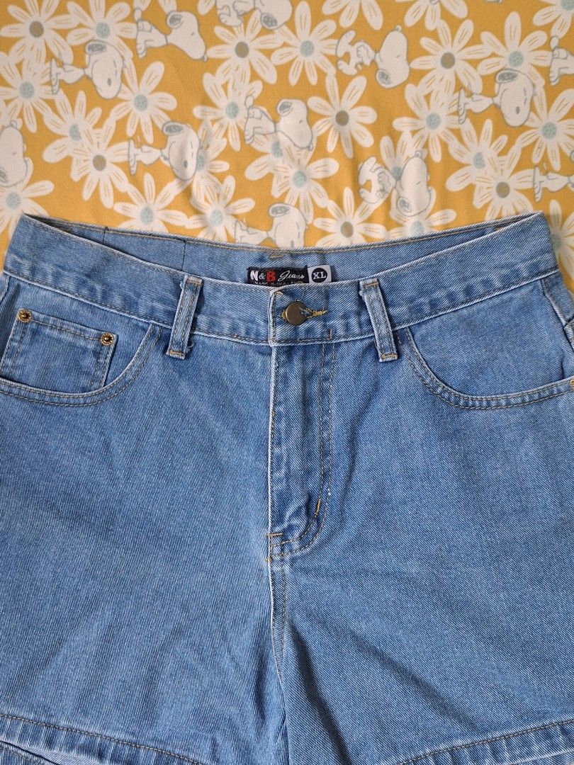 Denim Short Shein Highwaist (Category: Shorts) located in Manila. Submitted by palm07 (Listing ID 1460352233, Image 2). Description: B 32" L 14".