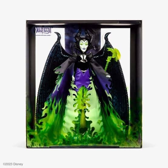 Disney Darkness Descends Series Maleficent Doll (Category: Figurines & Statues) located in Manila. Submitted by lbj.lbj (Listing ID 1460416035, Image 2). Description: Price is Firm. No more last price. Item still sealed. Minor tear sa box. see posted pics..