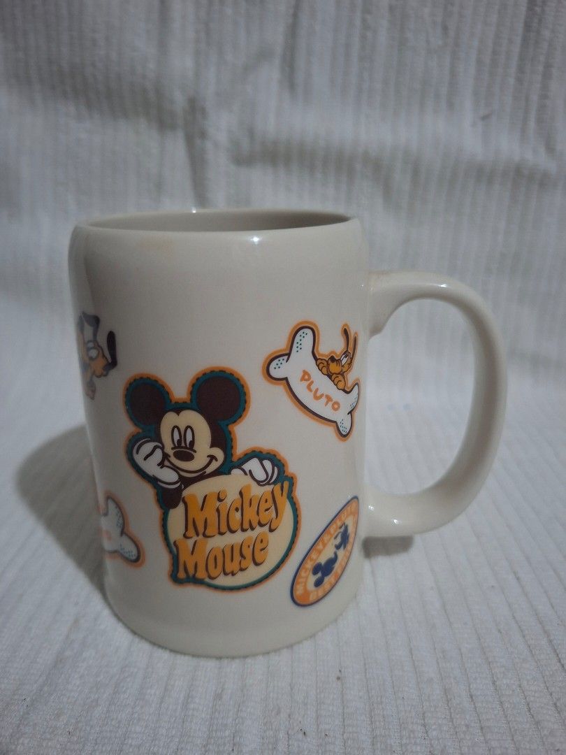Disney Mickey Mouse Large Mug (Category: Coffee & Tea Tableware) located in Consolacion. Submitted by luxekerei (Listing ID 1460405806, Image 1). Description: .