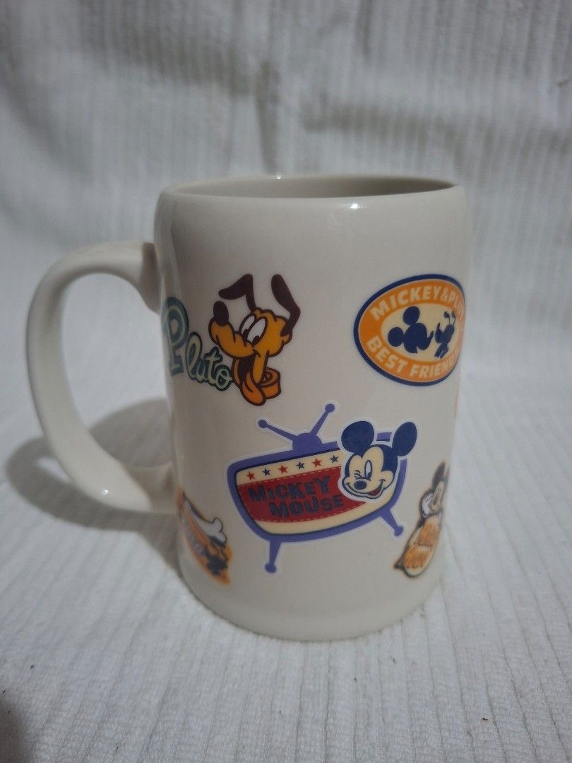 Disney Mickey Mouse Large Mug (Category: Coffee & Tea Tableware) located in Consolacion. Submitted by luxekerei (Listing ID 1460405806, Image 2). Description: .