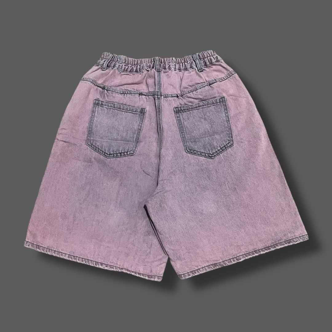 Distressed Pink Washed Baggy Denim Jeans (Category: Shorts) located in Binangonan. Submitted by solothuggin_ (Listing ID 1460417007, Image 2). Description: Distressed Pink Washed Baggy Denim Jeans • fitting sits perfectly, beautiful piece • hard denim & high quality fabric • pristine condition Waist: 26" - 33" Length: 22" Thigh: 14" Hem opening: 13.5" BEFORE: ₱480 free shipping nationwide thru J&T NOW: ₱200 + shipping fee Reminders: 1. Natural ro