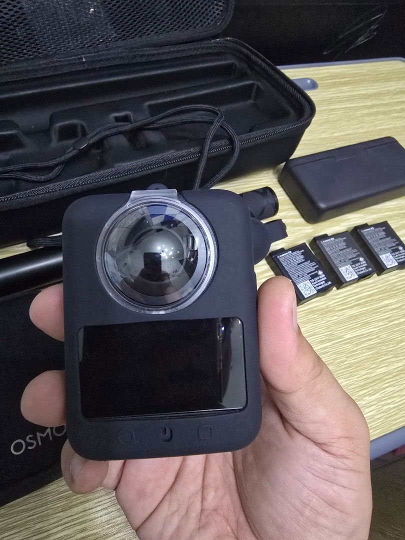 Dji Osmo 360 (Category: Cameras) located in Caloocan City. Submitted by sai1032013 (Listing ID 1460310696, Image 2). Description: in good condition warranty until 2027.