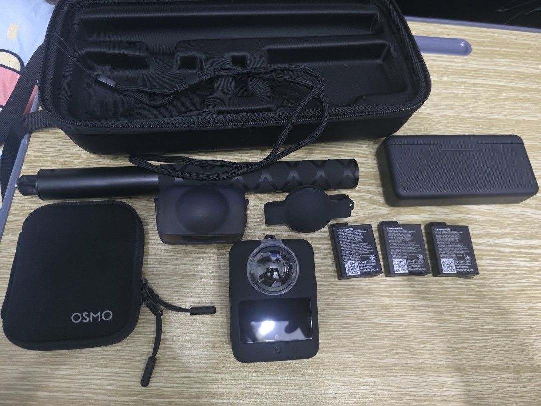 Dji Osmo 360 (Category: Cameras) located in Caloocan City. Submitted by sai1032013 (Listing ID 1460310696, Image 3). Description: in good condition warranty until 2027.