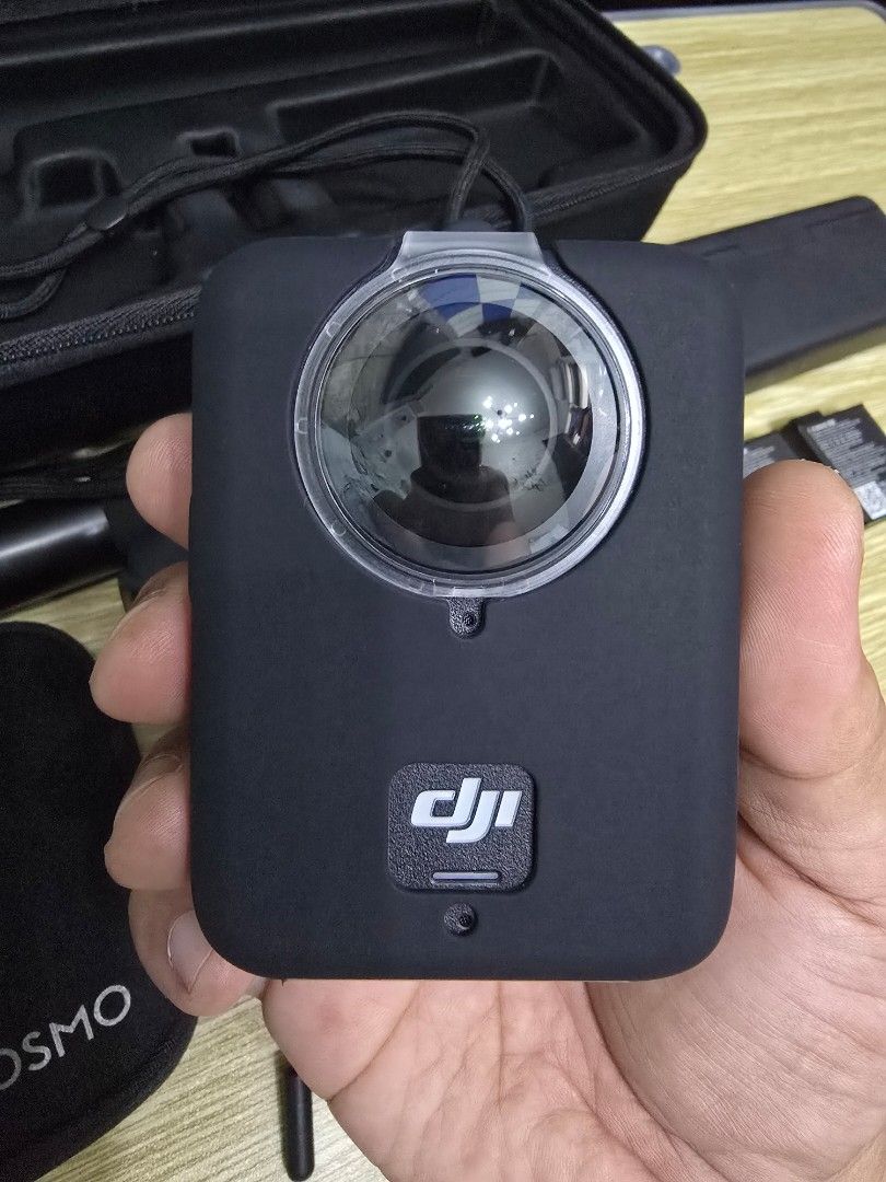 Dji Osmo 360 (Category: Cameras) located in Caloocan City. Submitted by sai1032013 (Listing ID 1460310696, Image 1). Description: in good condition warranty until 2027.