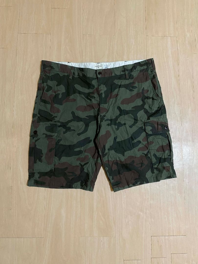Dockers Camouflage Cargo Shorts (Category: Shorts) located in Cadiz. Submitted by davidspothead (Listing ID 1460454718, Image 1). Description: Size 40 Length 22" Excellent 680 + sf.
