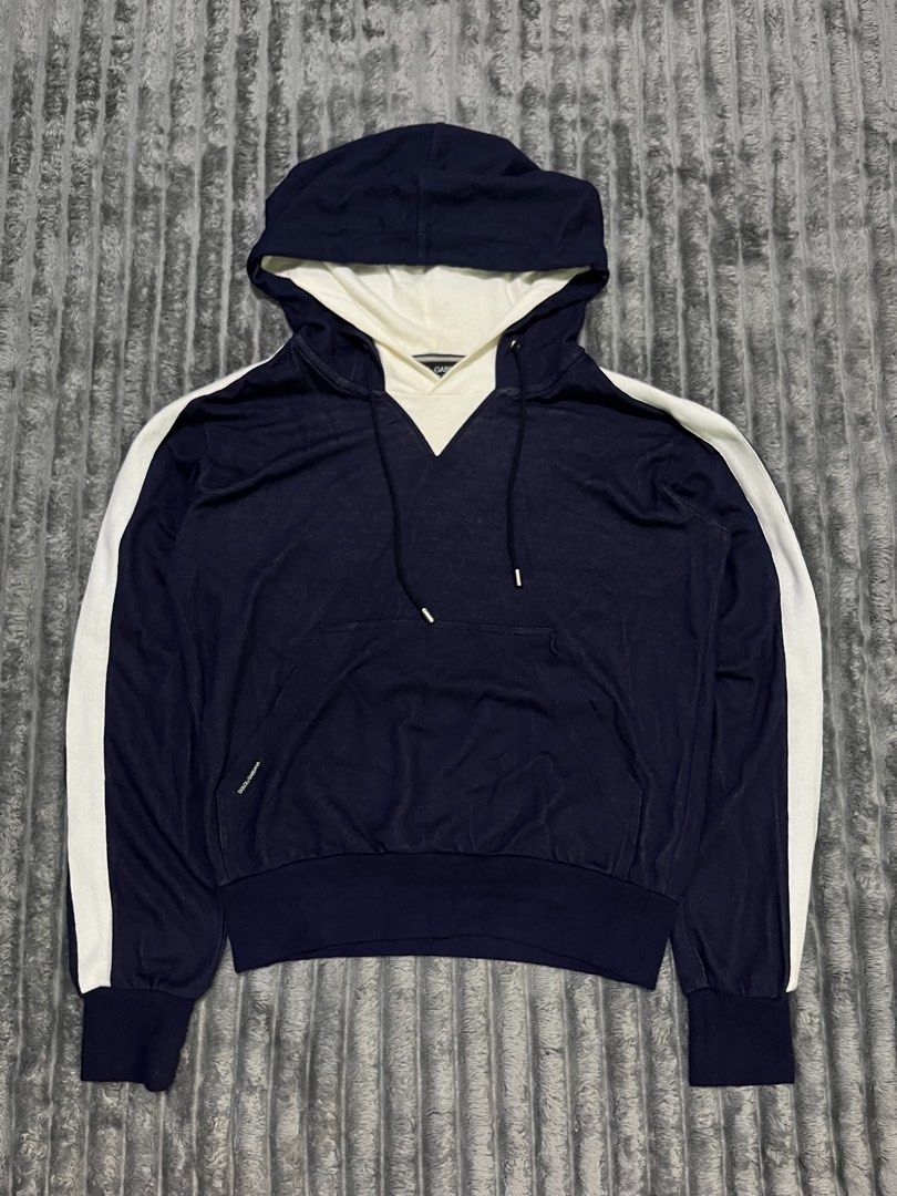 Dolce & Gabbana (Authentic) (Category: Coats, Jackets and Outerwear) located in Cebu City. Submitted by ayban05 (Listing ID 1460474549, Image 1). Description: .