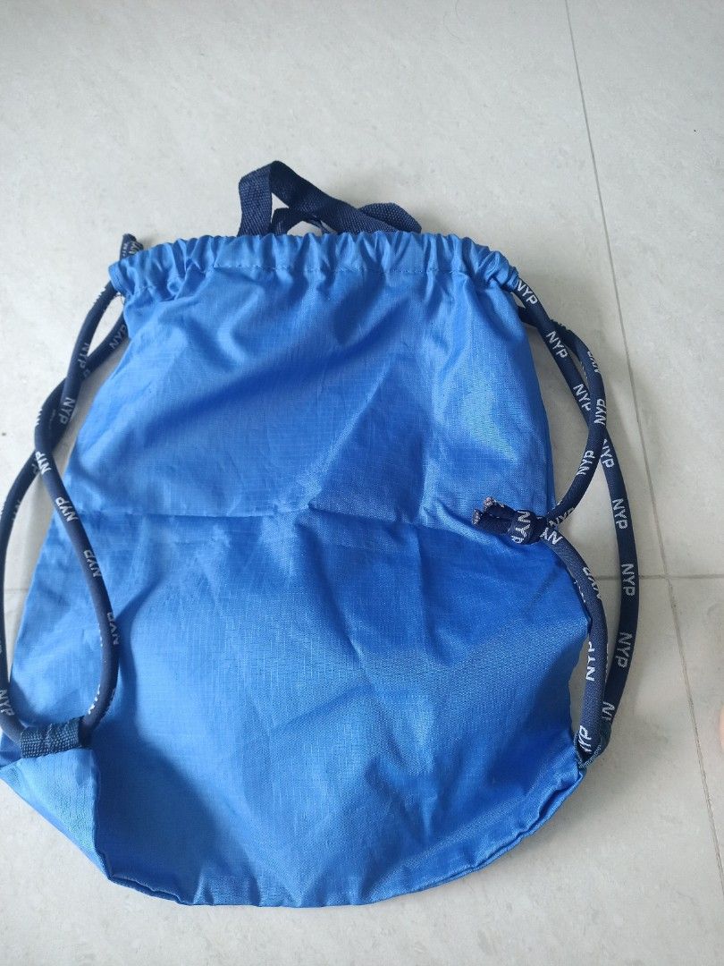 Draw string backpack (Category: Backpacks) located in Singapore. Submitted by tankwee (Listing ID 1460377933, Image 2). Description: .