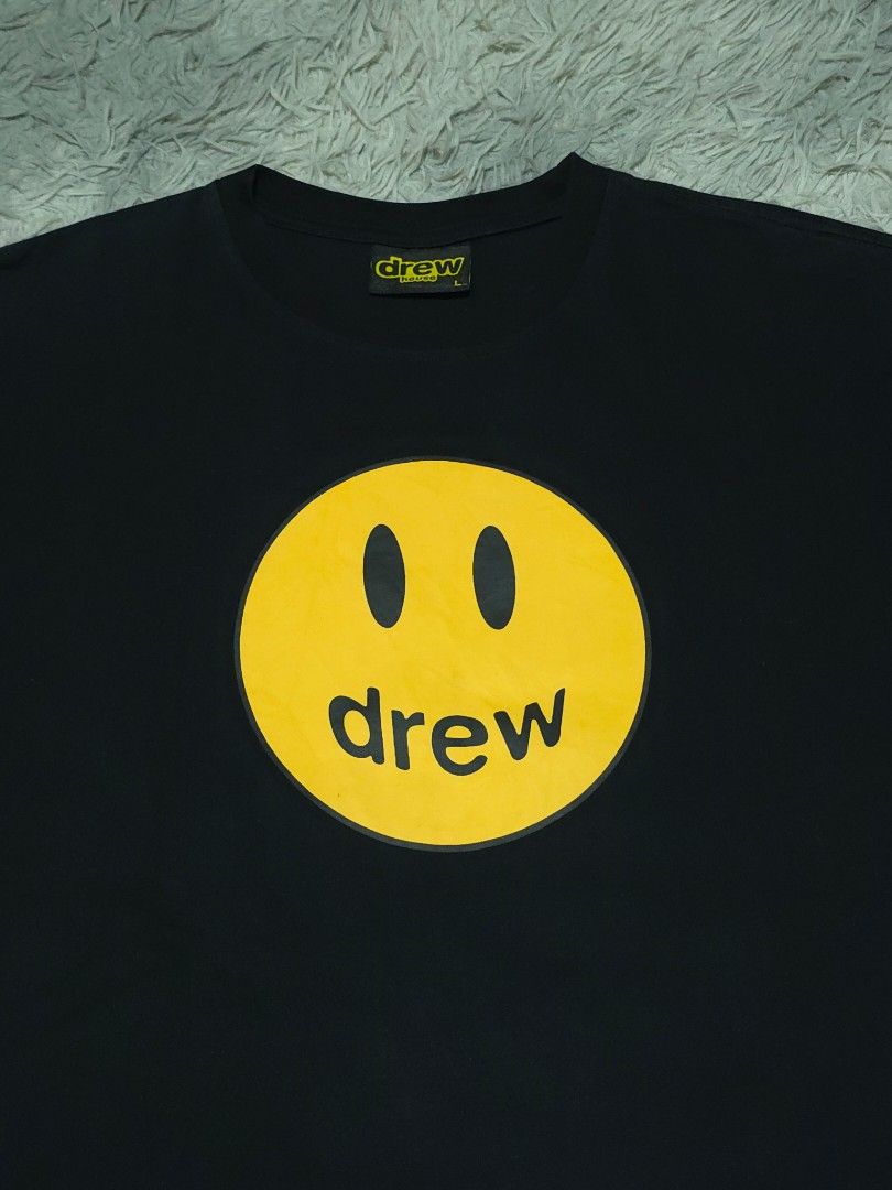 Drew House (Category: Tshirts & Polo Shirts ) located in Abulug. Submitted by humanwhosellthings (Listing ID 1460441138, Image 2). Description: DREW ✅️Size: Large on tag fit to XLarge ✅️Dimes: 22W x 29L ✅Condition: Excellent ✅Issue: None ✅Color Rate: 9.8/10.