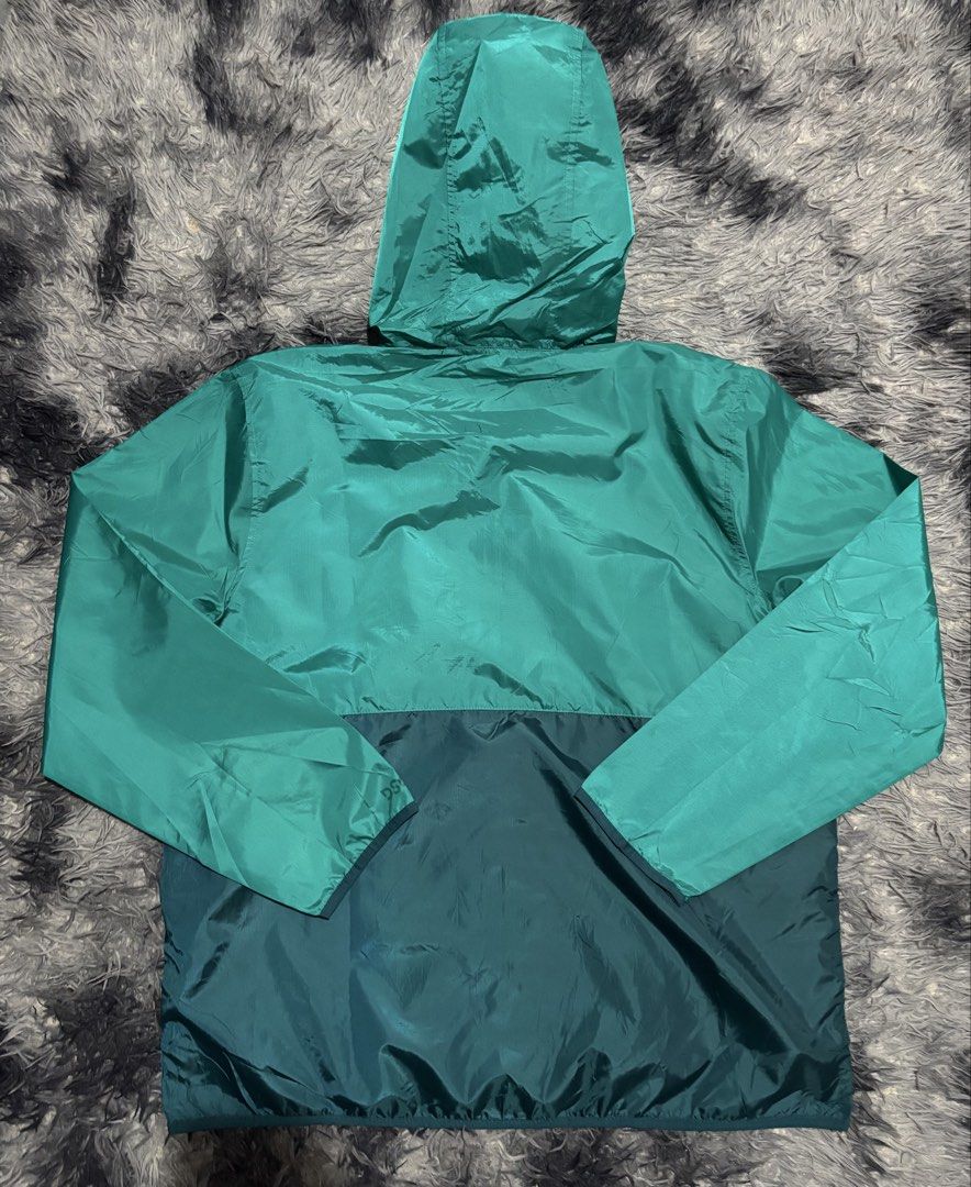 DSG (Category: Coats, Jackets and Outerwear) located in Legazpi City. Submitted by thesource052 (Listing ID 1460491464, Image 3). Description: DSG WINDBREAKER/ GORETEX (LIGHT RAINS) LARGE TO XL WIDTH:25” LENGTH: 30” Brand new with tags (PACKABLE) 79.99$ 500 ONLY.