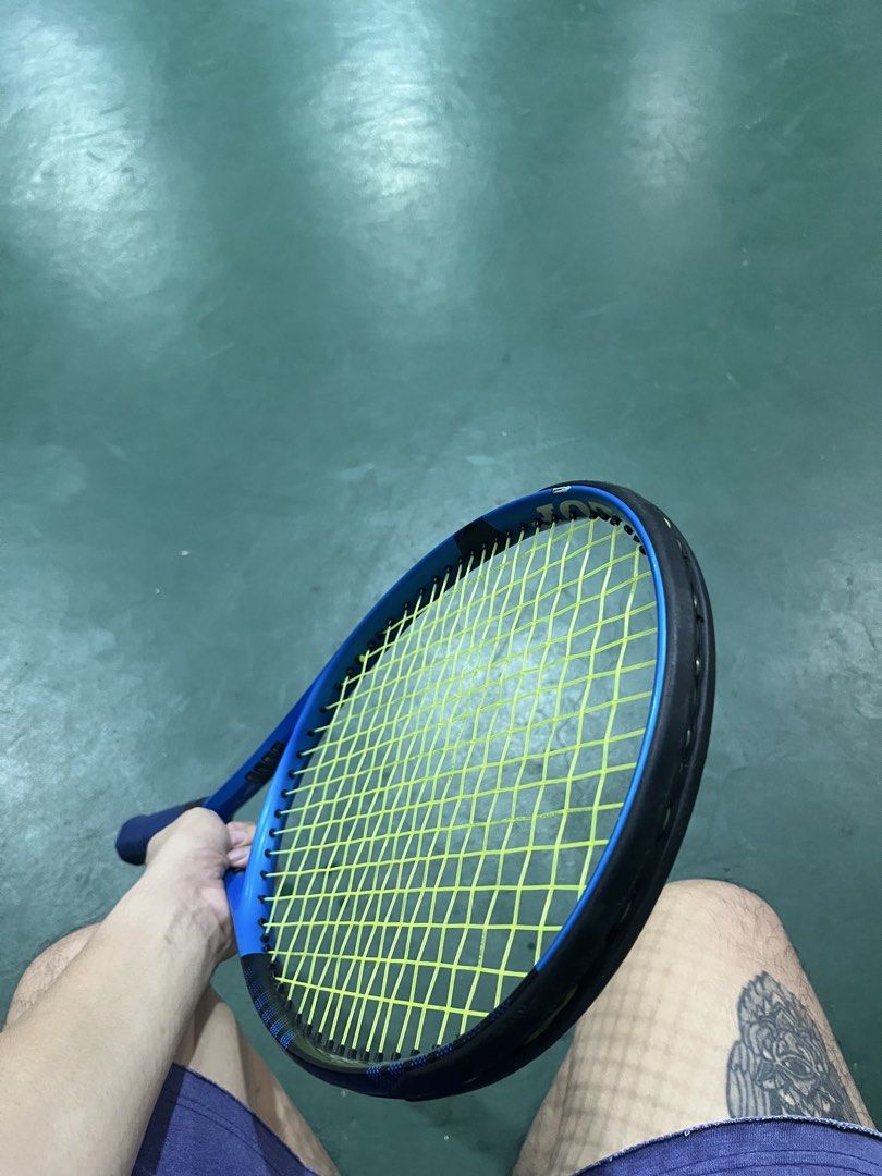 Dunlop FX500 (Category: Racket and Ball Sports) located in Las Pinas. Submitted by gcakes361 (Listing ID 1460423196, Image 2). Description: 300g 100sqm grip 2 Paint chip(no affect on performance) Fx500, new strings, leather solinco undergrip, can change over grip Honest review: really great for beginners up to high int players, big enough sweet spot and really good power Rfs upgrading .