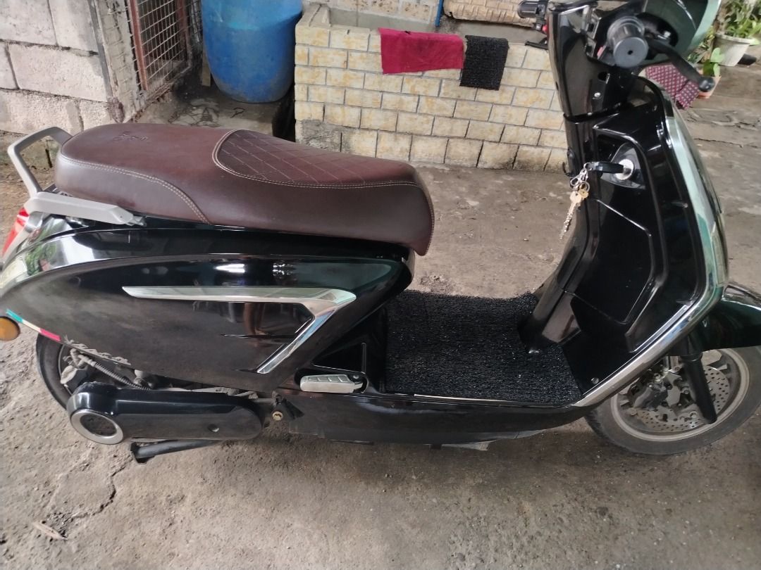 Ebike 2 wheels (Category: Motorbikes for Sale) located in Bulacan. Submitted by princessshayne (Listing ID 1460470888, Image 3). Description: *All working *25-35km can use(humina na ang battery) *Good condition *1500w *150kg *complete papers.