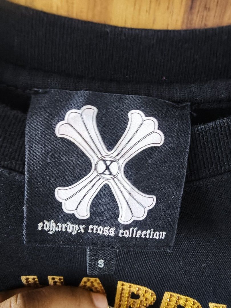 Ed hardy cross collection (Category: Tshirts & Polo Shirts ) located in Bayombong. Submitted by easyflip_04 (Listing ID 1460340649, Image 3). Description: .