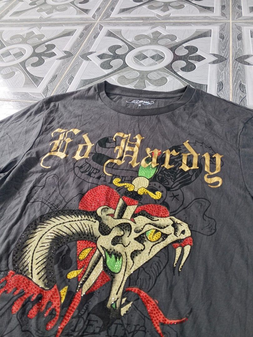 ED HARDY Y2K GRUNGE SNAKE RHINESTONE (Category: Shirts) located in Kalibo. Submitted by vastdeer.6954f1 (Listing ID 1460344903, Image 3). Description: .