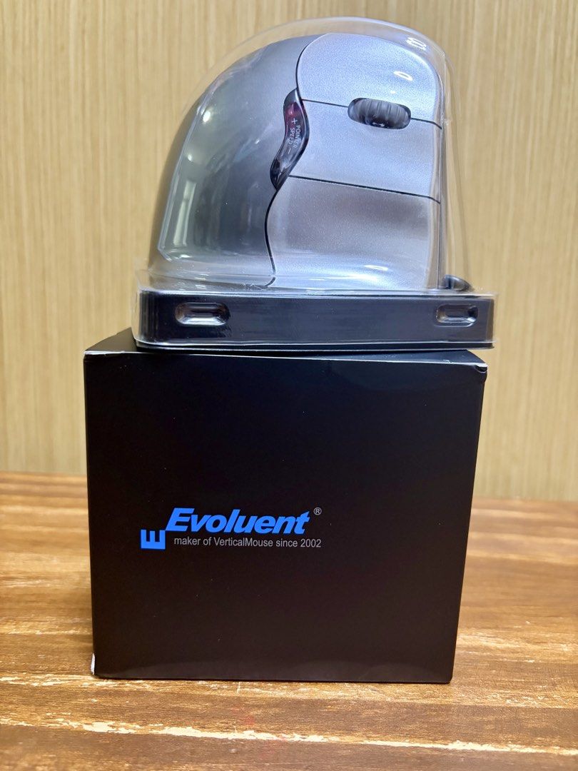 Evoluent VerticalMouse - Ergonomic Mouse (Category: Mouse & Mousepads) located in Manila. Submitted by the.great.clearout (Listing ID 1460446434, Image 1). Description: - Evoluent VerticalMouse (Silver) - Ergonomic design since 2002. - Unique vertical grip reduces wrist strain. - Promotes comfort during long computer hours. - Comes in original packaging..