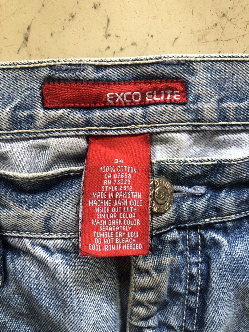 🏷️EXCO (Category: Jeans) located in Cagayan de Oro. Submitted by jericc1 (Listing ID 1460456821, Image 3). Description: 🏷️EXCO ELITE Mesurement: W- 32 L- 42.5 T- 15 H- 9.7 (close to 10) Price: 1.999 SHIPPED Issue: last picture READY TO WEAR👖.