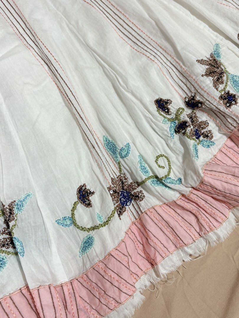 Fairy Sequin Midi 100% Cotton skirt (Category: Skirts) located in Tuguegarao City. Submitted by shopaholiccccs (Listing ID 1460449771, Image 2). Description: 28 inches waist can be low or high waist with cute flower sequin detail and pink & brown contrast stitching 100% cotton y2k vintage.