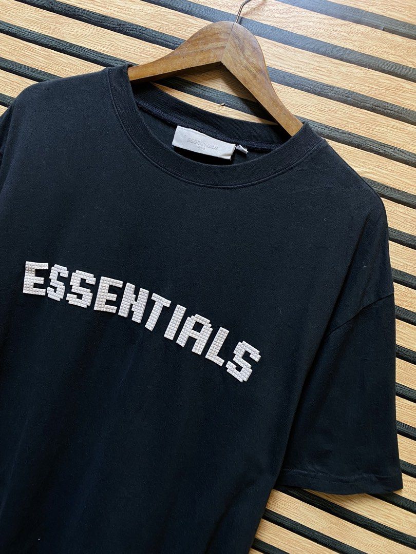 FEAR OF GOD “ESSENTIALS” TEE (Category: Tshirts & Polo Shirts ) located in Makati City. Submitted by drip.poww (Listing ID 1460441039, Image 2). Description: - Authentic Essentials - Color: Black - Size: Large - Dimes: 23x29 - Authentic - Excellent condition - Need wash, fresh from bale - Material: 100% Cotton Please don’t expect too much—these are thrifted (ukay) items. 😊 !!STILL NEGOTIABLE!!.