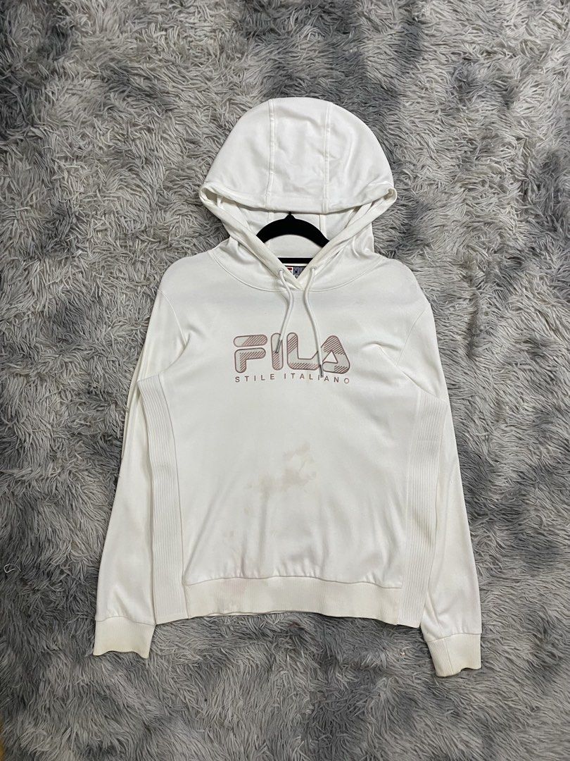Fila hoodie (Category: Coats, Jackets and Outerwear) located in Manila. Submitted by kurtmnla (Listing ID 1460472130, Image 1). Description: Fila Hoodie Size xsfit/ Unisex Dimes 20 x23 Good condition/ issue dirt 📍Quezon city.