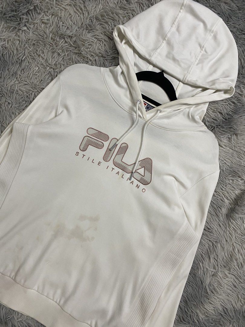 Fila hoodie (Category: Coats, Jackets and Outerwear) located in Manila. Submitted by kurtmnla (Listing ID 1460472130, Image 2). Description: Fila Hoodie Size xsfit/ Unisex Dimes 20 x23 Good condition/ issue dirt 📍Quezon city.