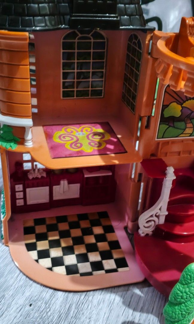 Fisher Price Doll House (Category: Kids Toys) located in San Jose del Monte. Submitted by cjheii (Listing ID 1460317050, Image 3). Description: Fisher Price Doll House Fisher Price Markings Flaws: No Door, may chip sa bintana and has yellow discoloration Needs cleaning No figures or accessories included Sold as is 1st to pay policy; strictly no reservations 500 pesos Loc: SJDM Bulacan Courier: Flash or Lalamove For more toys, please LIKE our FB p