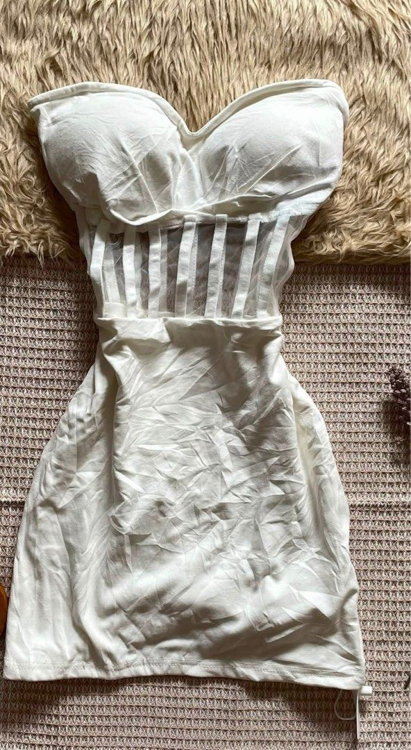 fitted dress (Category: Dresses) located in Manila. Submitted by aicayukiee (Listing ID 1460488839, Image 1). Description: .
