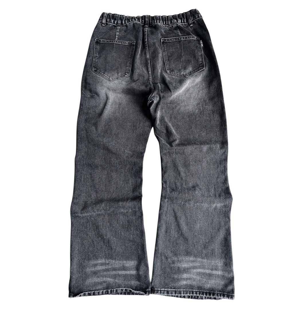 flared acid washed pants (Category: Jeans) located in Cavite. Submitted by 00cj_ (Listing ID 1460449528, Image 2). Description: W: 30-33” L: 41” LegOpen: 10.5”.