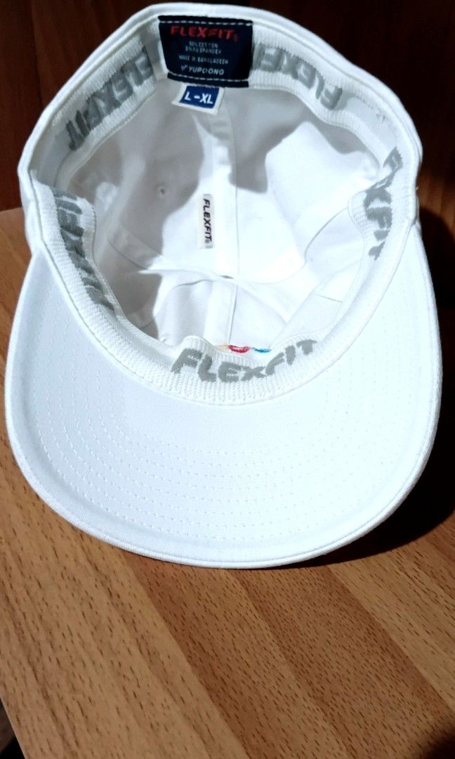 Flexfit Cap with classic Google logo (Category: Looking For) located in Manila. Submitted by denzxio (Listing ID 1460396102, Image 2). Description: New. Item was purchased abroad. PRODUCT INFORMATION: A white Flexfit cap featuring a Google logo is generally available as promotional tech merchandise or through Flexfit custom embroidery programs rather than as a standard retail item from Google's official public store. You can find official and pro