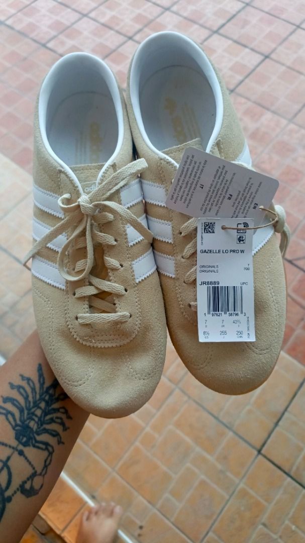 FOR SALE!! (Category: Sneakers & Footwear) located in Naic. Submitted by bem1021 (Listing ID 1460499008, Image 1). Description: Adidas Gazelle Lo Pro Never been used No box (Bought from NZ) Color: Strata / Cloud White / Gum Size: 8 1/2 (Womens) .