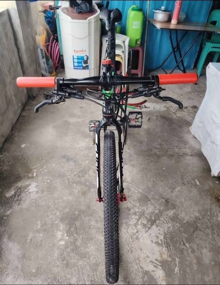 Foxter ft 301 27.5er (Upgraded) (Category: Bicycles) located in Manila. Submitted by mr.panda1118 (Listing ID 1460379241, Image 1). Description: Description * Foxter ft 301 frame 27.5 * rigid fork CUBE 27.5 * mt200 shimano * hubs speedone pilot carbon/32 holes/6 pawls/3 teeth * rotor sagmit brand bew * saddle inspeed brand new/black * headset sagmit * crank hallowtech shimano 3x * seald bearing pedal * sprocket 9 speed sagmit * rd torny 8 speed *
