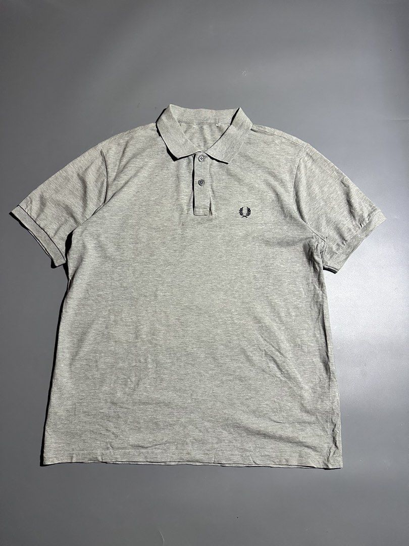 FRED PERRY POLO (Category: Tshirts & Polo Shirts ) located in Makati City. Submitted by js.street.finds (Listing ID 1460372364, Image 1). Description: DIMES 21.5/27.