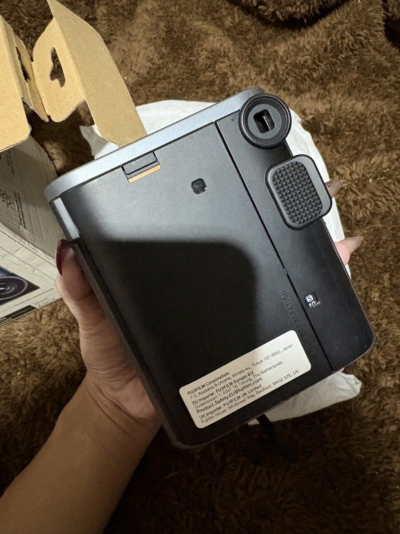Fujifilm Instax Mini 41 (Category: Cameras) located in Santiago. Submitted by renrei (Listing ID 1460348567, Image 2). Description: once used only no issues 10/10 condition complete with box wt batteries bought for 6500 rfs: need funds.