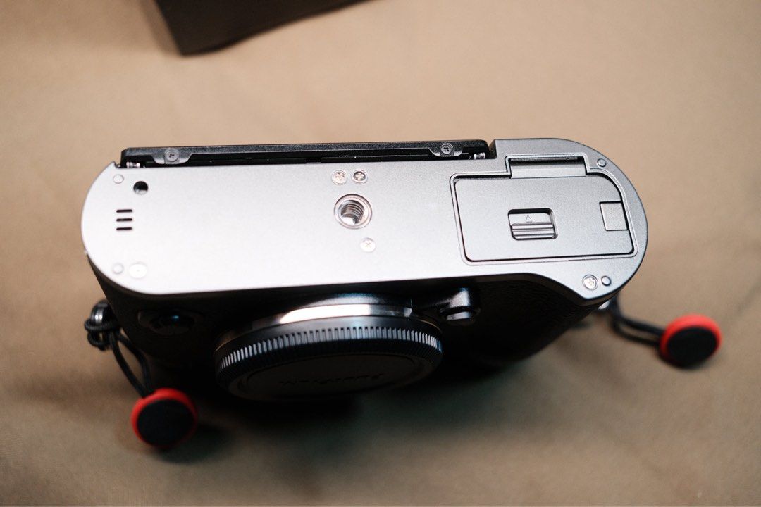 Fujifilm XT50 (Category: Cameras) located in Concepcion. Submitted by shopzieeyab (Listing ID 1460314183, Image 3). Description: Body only Complete box.