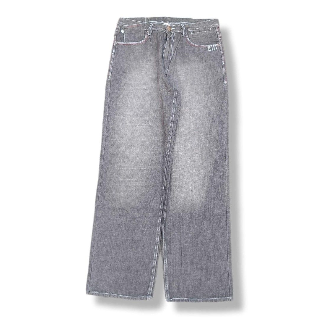 G unit (Category: Jeans) located in Manila. Submitted by thrift_ni_aj (Listing ID 1460338087, Image 2). Description: 34 x 44 x 14 x 10.