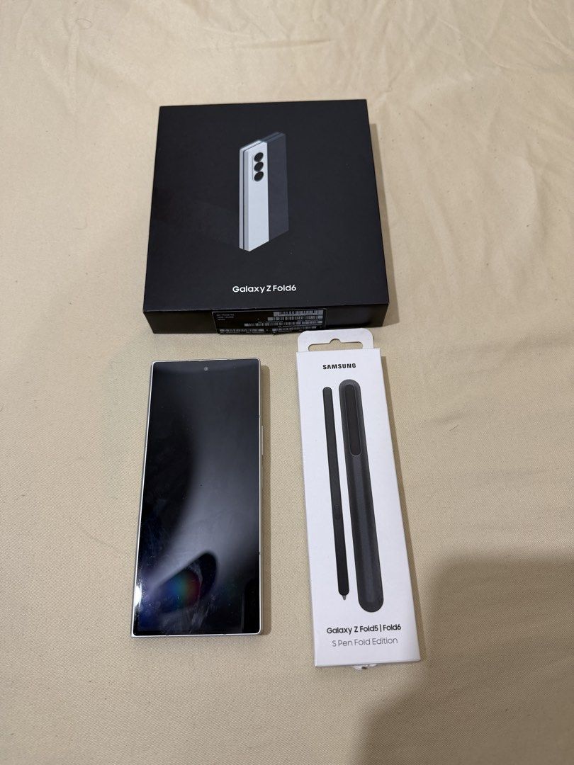 Galaxy Z Fold 6 (Category: Samsung) located in Quezon City. Submitted by rcmercury (Listing ID 1460469236, Image 2). Description: ❗️NO SWAPS❗️ 256gb issues - dents (see pictures) and some hairline scratches qc area rfs: upgraded to fold 8.