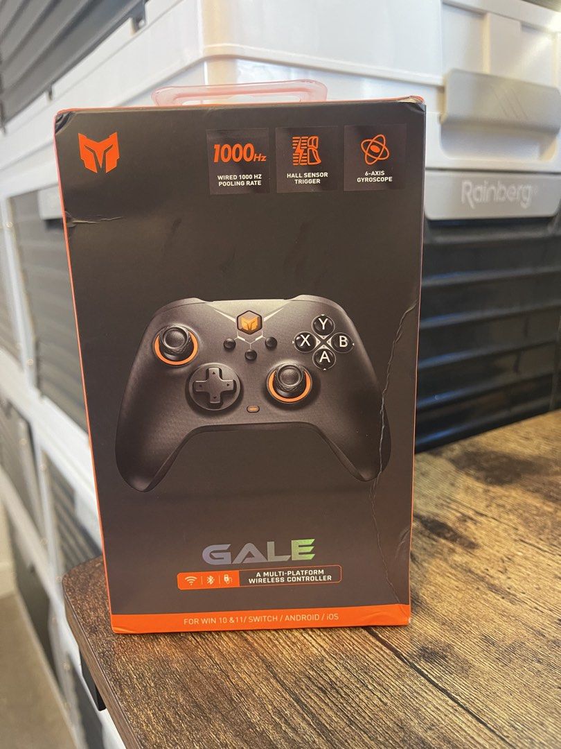 Gale wireless controller （分類：手掣）位於 Hong Kong。 由 mayckm 提交（商品編號 1460348930，圖片 1）。簡介： 。