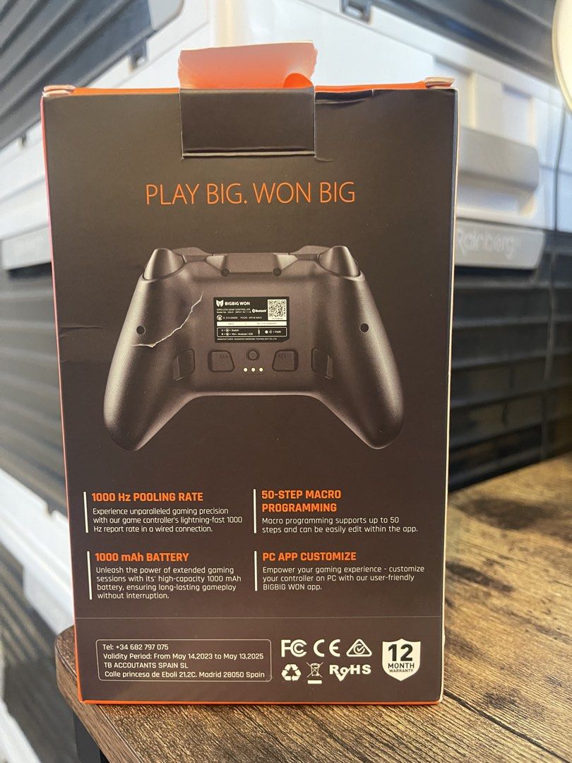 Gale wireless controller （分類：手掣）位於 Hong Kong。 由 mayckm 提交（商品編號 1460348930，圖片 3）。簡介： 。