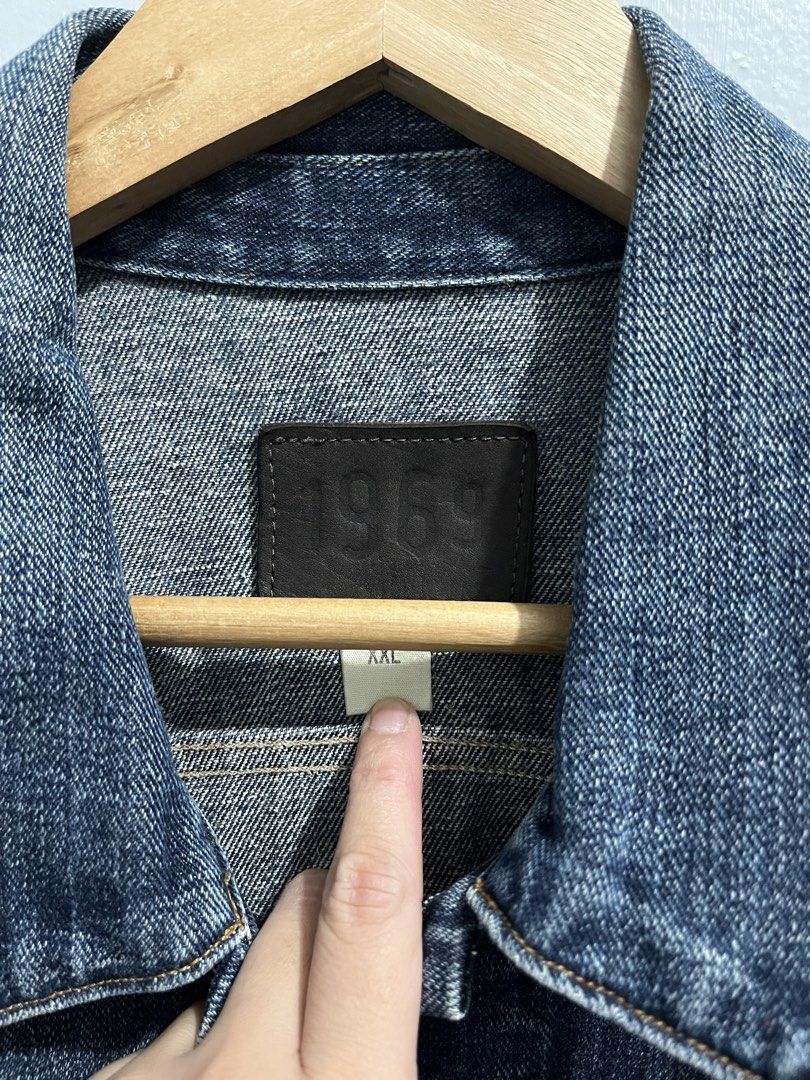 Gap 1969 Faded Trucker Denim Jacket (Category: Coats, Jackets and Outerwear) located in Manila. Submitted by mkjah (Listing ID 1460468069, Image 3). Description: Gap 1969 Faded Trucker Denim Jacket Size: XXL on tag (W) 23 (L) 25 (Sh) 20.5 (S) 25 Very good condition Color may vary due to lighting Price 1300 plus shipping DELIVERIES and/or SHIPPING GUIDELINES: FOR JNT SHIPPING:FRIDAY OR SATURDAY ONLY FOR SAME DAY DELIVERIES: LALAMOVE PAYMENT FIRST.