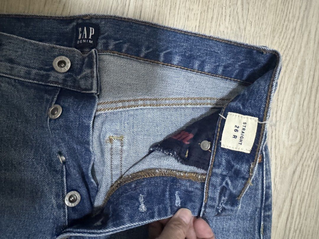 GAP Denim Straight Jeans Size 26 (Category: Jeans) located in Paranaque City. Submitted by cleverturtle.391c7c (Listing ID 1460327911, Image 1). Description: - Brand: GAP - Style: Straight Fit Denim Jeans - Size: 26 - Color: Classic Blue Wash - Closure: Button Fly - Ideal for: Everyday Wear - Condition: Please check photos for details..